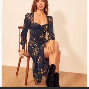 Reformation long sleeves dress